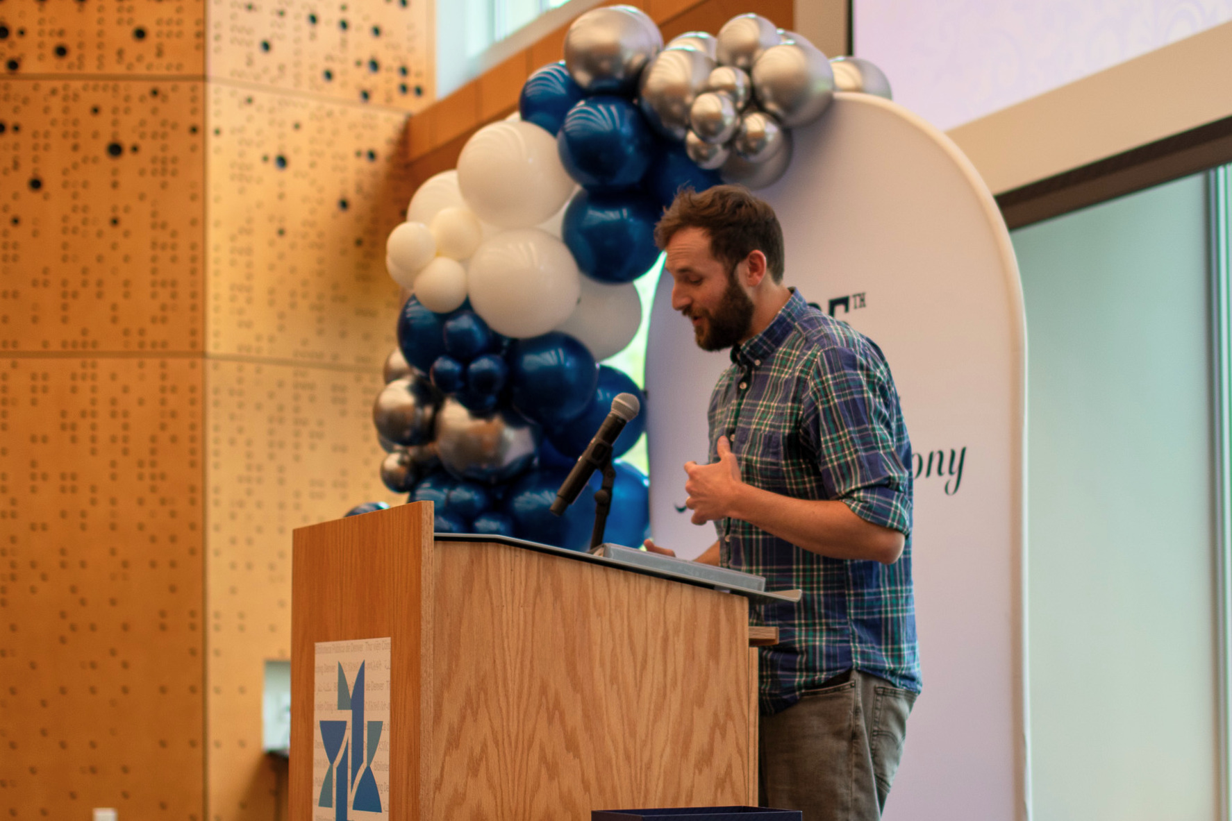 2025 Eleanor Gehres Award recipient, Kevin Beaty, making his acceptance speech.