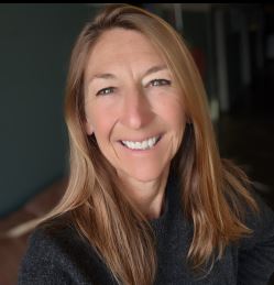 photograph of author Shelley Read