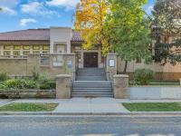 الجزء الخارجي لمكتبة فرع بارك هيل