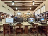 مكتبة فرع بارك هيل الداخلية