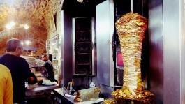 Shawarma in the old city of Jerusalem, 3 January 2018. Wikipedia.