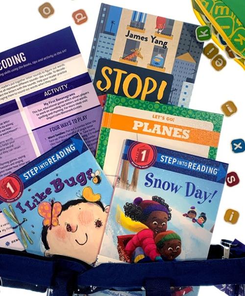 Contents of a Welcome to Reading kit. Four books, an activity and a tips sheet.
